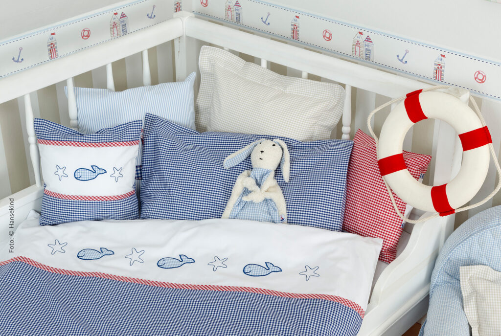 kinderbettwaesche blaukariert mit wal von hansekind